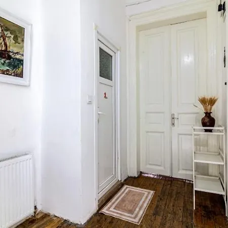 Apartamento Cozy In The Center Istambul